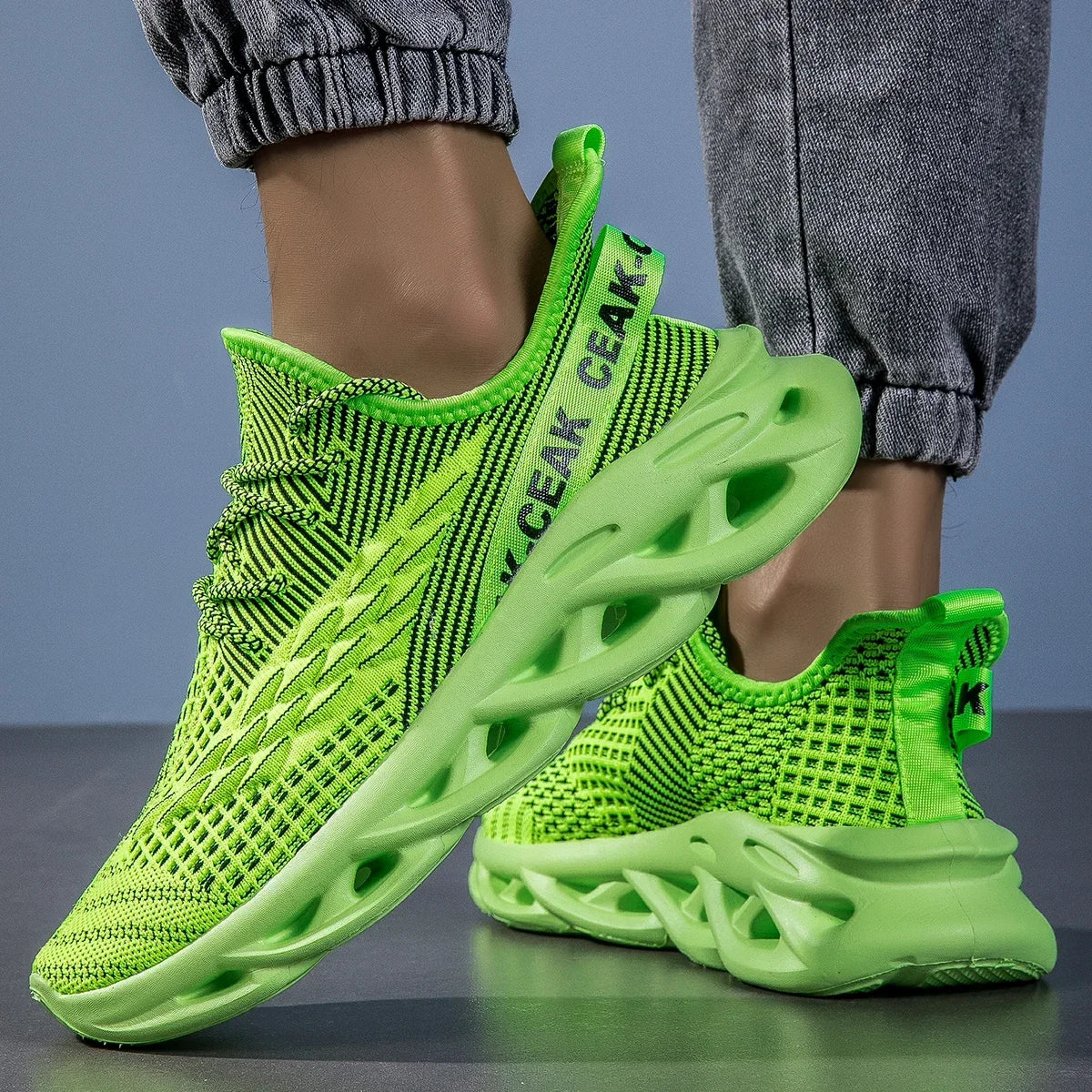 Mens Sneakers Running Jogging Shoes Casual Sneakers Men Outdoor Breathable Mesh Shoes Light Shock-absorption Sports Shoes Men